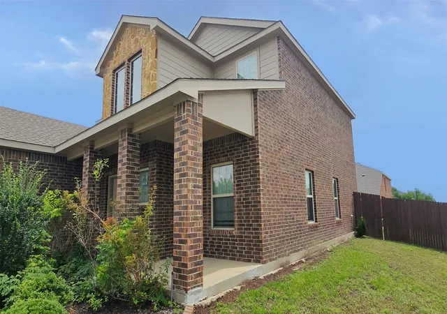 Photo 3 of Single family home for sale at 2101 Shady Glen Trl, Princeton, TX 75407 | MLS# 21301974 | Listing updated on 2026-10-03