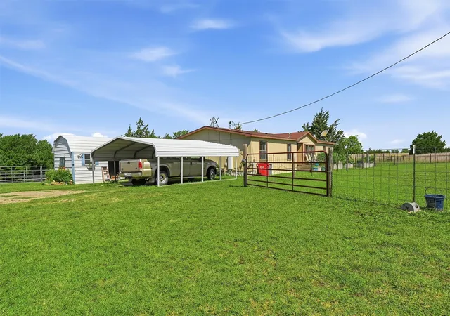 Photo 2 of Single family home for sale at 872 County Road 4244, Bonham, TX 75418 | MLS# 21296773 | Listing updated on 2026-08-22