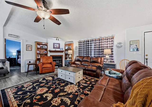 Photo 3 of Single family home for sale at 872 County Road 4244, Bonham, TX 75418 | MLS# 21296773 | Listing updated on 2026-08-22