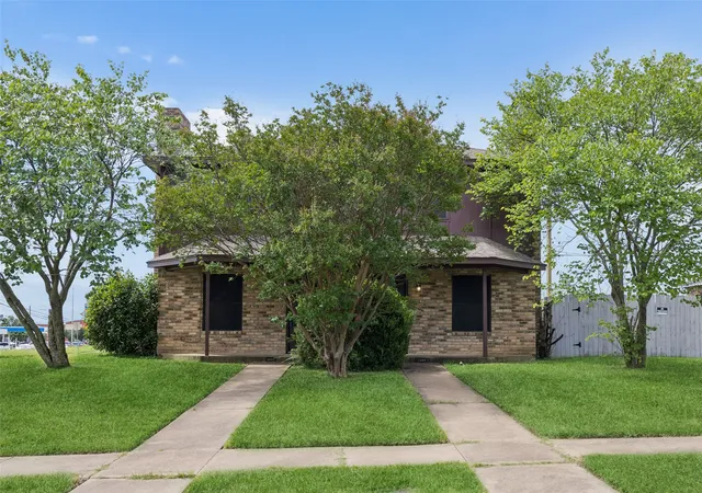Photo 1 of Multi family home for sale at 1401 Brook Meadow Cir, Lancaster, TX 75134 | MLS# 21289743 | Listing updated on 2026-08-22