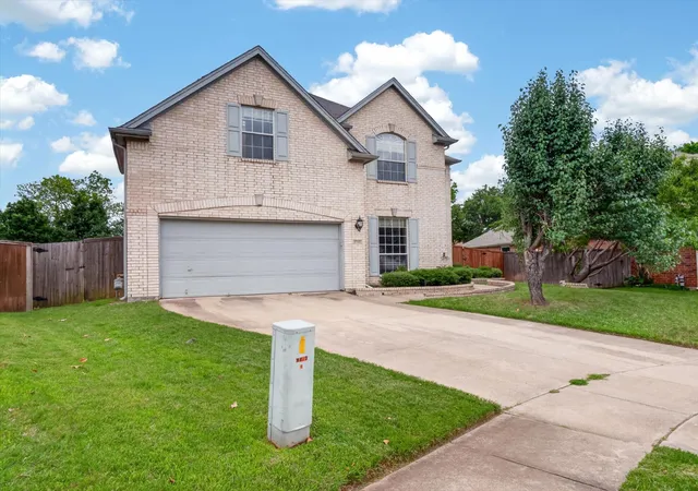 Single family home for sale at 1712 Tealwood Ln, Corinth, TX 76210 | MLS# 21280288