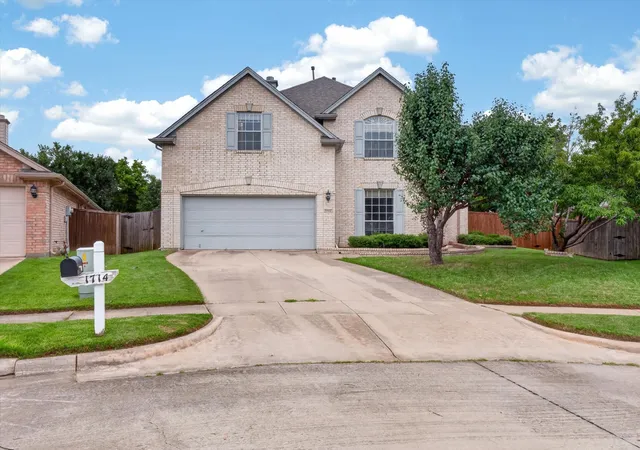 Photo 2 of Single family home for sale at 1712 Tealwood Ln, Corinth, TX 76210 | MLS# 21280288 | Listing updated on 2026-07-20