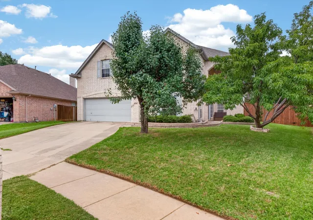 Photo 3 of Single family home for sale at 1712 Tealwood Ln, Corinth, TX 76210 | MLS# 21280288 | Listing updated on 2026-07-20