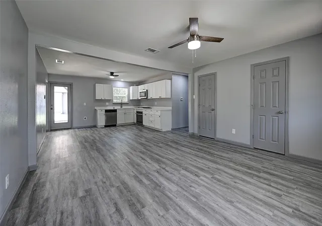 Photo 3 of Sale Pending at 4913 Tahoe Dr, Fort Worth, TX 76119 | MLS# 21296244 | Listing updated on 2026-07-24