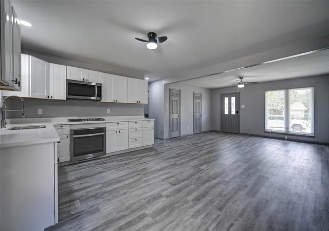 Photo 4 of Sale Pending at 4913 Tahoe Dr, Fort Worth, TX 76119 | MLS# 21296244 | Listing updated on 2026-07-24