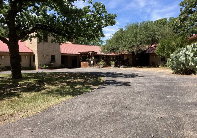 Homes for sale in Ranger, TX | 402 County Road 455, Ranger, TX 76470 | MLS# 21302096