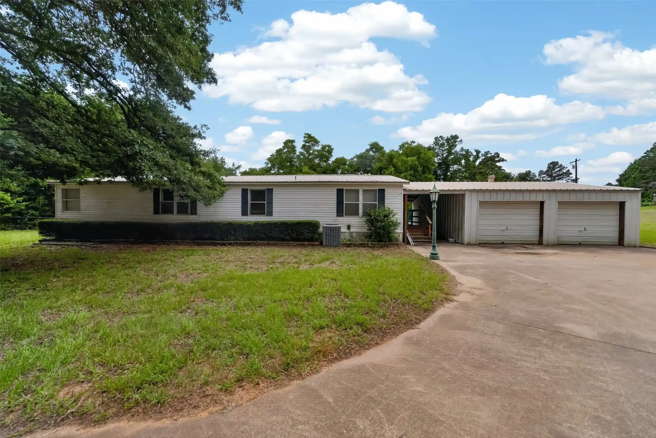 Photo 1 of Manufactured home for sale at 13314 County Road 4336, Larue, TX 75770 | MLS# 21300738 | Listing updated on 2026-06-15