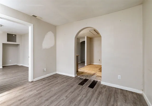 Photo 3 of Single family home for sale at 3219 N Winnetka Ave, Dallas, TX 75212 | MLS# 21299376 | Listing updated on 2026-08-18