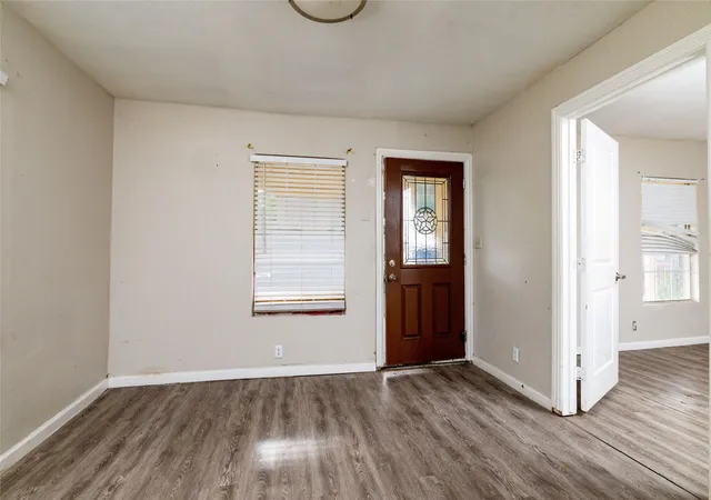 Photo 3 of Single family home for sale at 3219 N Winnetka Ave, Dallas, TX 75212 | MLS# 21299376 | Listing updated on 2026-08-18