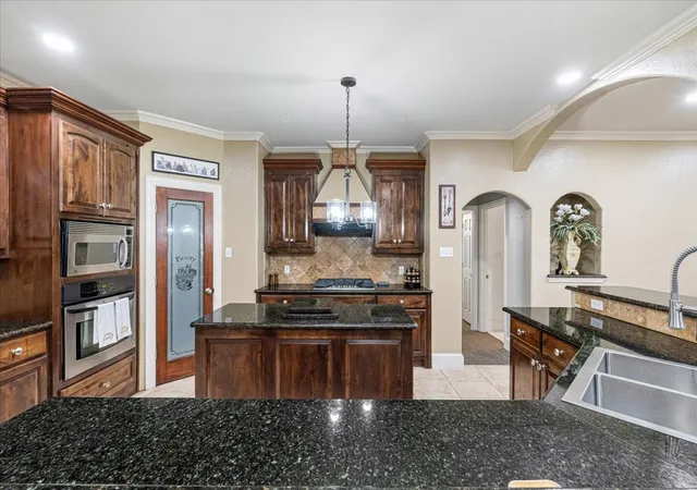Photo 4 of Single family home for sale at 3795 Fm 66, Waxahachie, TX 75167 | MLS# 21290485 | Listing updated on 2026-08-21