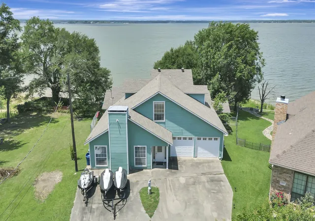 Photo 1 of Sale Pending at 203 Port Dr, Gun Barrel City, TX 75156 | MLS# 21302081 | Listing updated on 2026-08-26