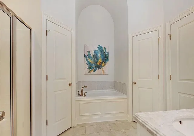 Photo 9 of Single family home for sale at 7432 Lake Meadow Dr, Denham Springs, LA 70706 | MLS# 21302388 | Listing updated on 2026-08-22