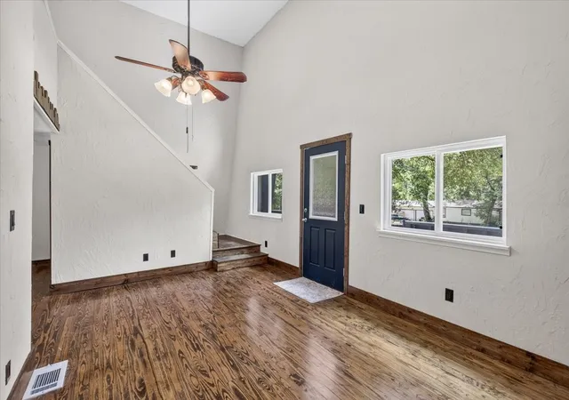 Photo 3 of Single family home for sale at 7540 Buggy Hub Trl, Athens, TX 75751 | MLS# 21302448 | Listing updated on 2026-08-25