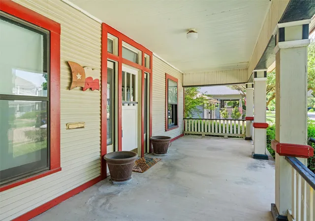 Photo 3 of Sale Pending at 2231 Hurley Ave, Fort Worth, TX 76110 | MLS# 21299253 | Listing updated on 2026-08-17