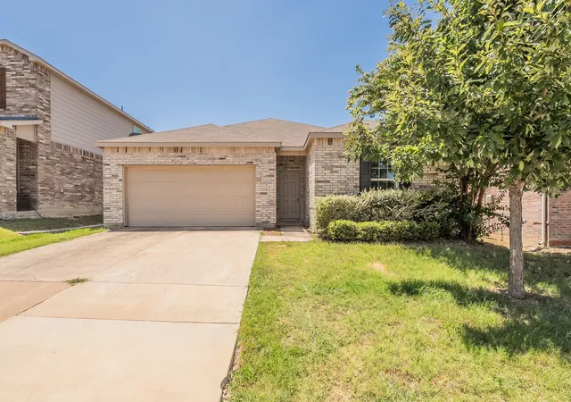 Photo 1 of Single family home for sale at 2428 Lohani Ln, Fort Worth, TX 76131 | MLS# 21295236 | Listing updated on 2026-07-27