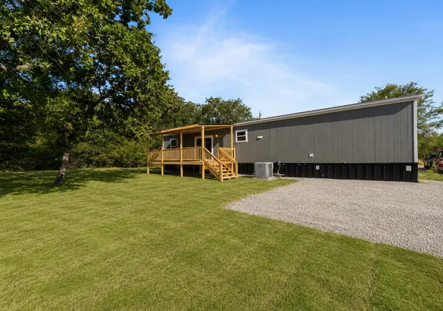 Photo 1 of Manufactured home for sale at 189 Shady Springs Dr, Bridgeport, TX 76426 | MLS# 21301962 | Listing updated on 2026-09-19