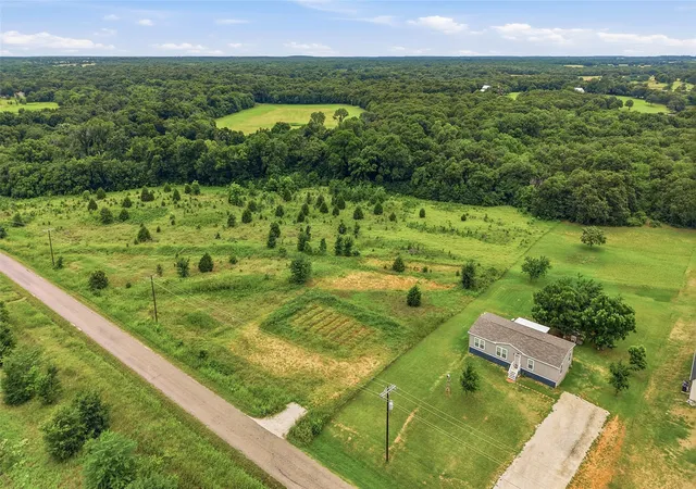 Photo 2 of Land for sale at Tbd Reast Rd, Whitesboro, TX 76273 | MLS# 21298958 | Listing updated on 2026-08-22