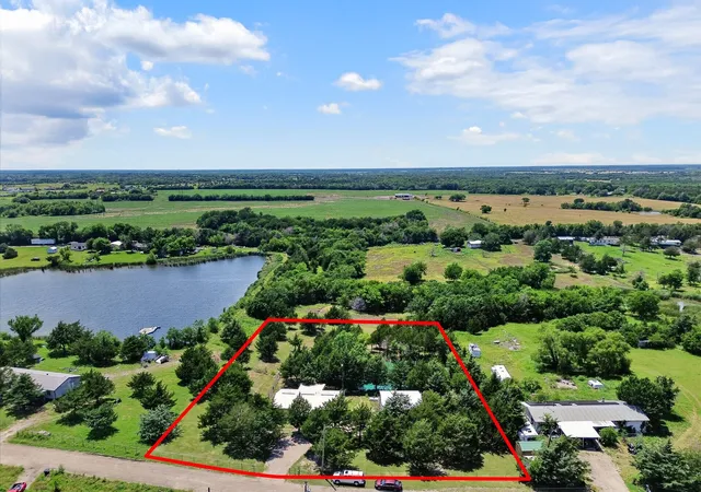Photo 2 of Single family home for sale at 8088 Telegraph Rd, Quinlan, TX 75474 | MLS# 21300891 | Listing updated on 2026-07-17