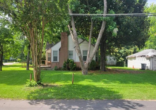 Photo 4 of Sale Pending at 4503 Vandervort Dr, Dallas, TX 75216 | MLS# 21302181 | Listing updated on 2026-07-28
