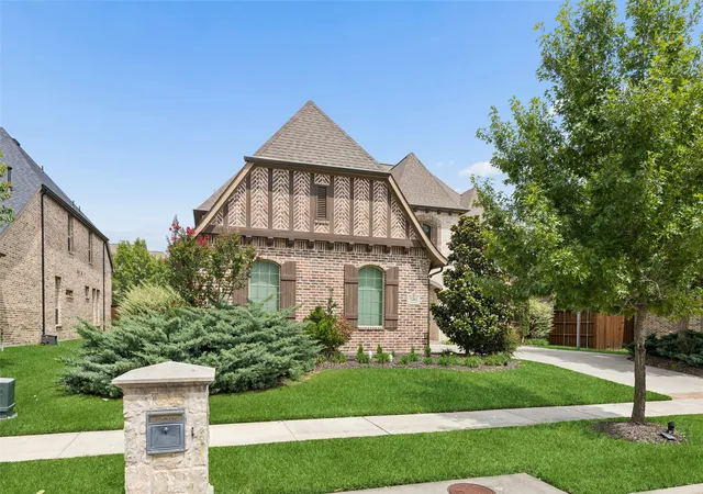 Photo 2 of Mansion for sale at 7202 Greystone Ln, Frisco, TX 75034 | MLS# 21302602 | Listing updated on 2026-10-07
