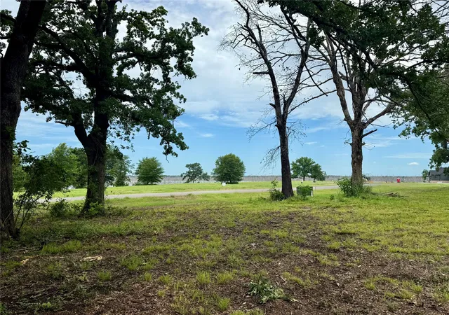 Photo 4 of Land for sale at 430 Shoreline Dr, Dodd City, TX 75438 | MLS# 21300639 | Listing updated on 2026-08-22