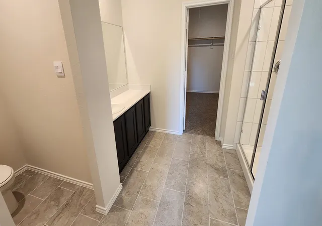 Photo 3 of Single family home for sale at 1206 Breezy Oak Dr, Nevada, TX 75173 | MLS# 21302793 | Listing updated on 2026-10-02