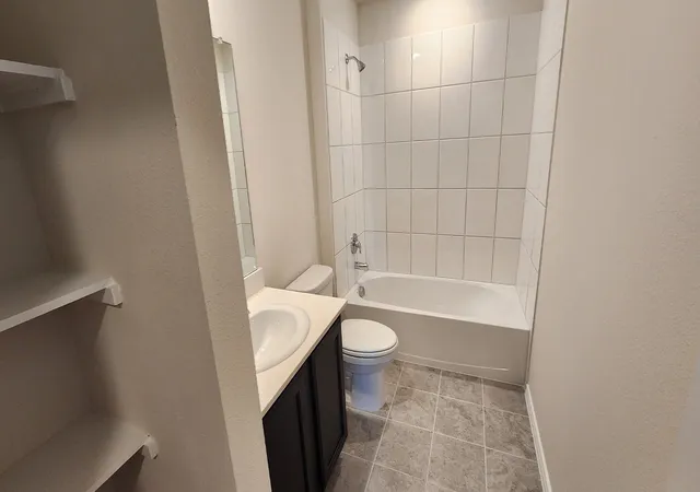 Photo 4 of Single family home for sale at 1206 Breezy Oak Dr, Nevada, TX 75173 | MLS# 21302793 | Listing updated on 2026-10-02