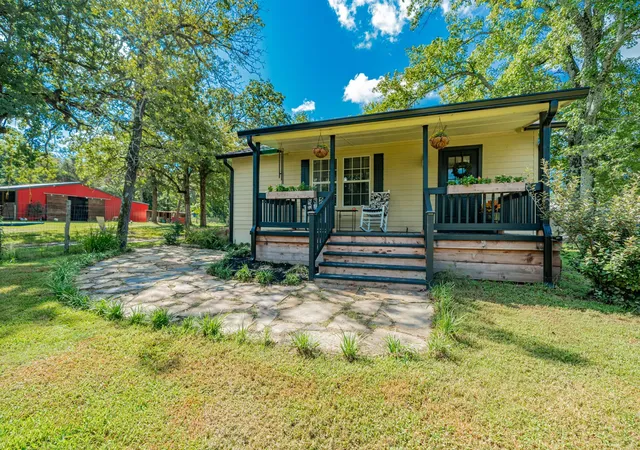 Photo 3 of Single family home for sale at 815 Vz County Road 4409, Ben Wheeler, TX 75754 | MLS# 21301975 | Listing updated on 2026-09-29