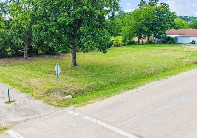 Homes for sale in Mineral Wells, TX | 404 Se 9th Ave, Mineral Wells, TX 76067 | MLS# 21302818
