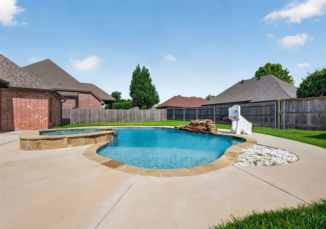 2nd image of 210 Poydras Ave, Bossier City, LA 71111 | MLS# 21302220