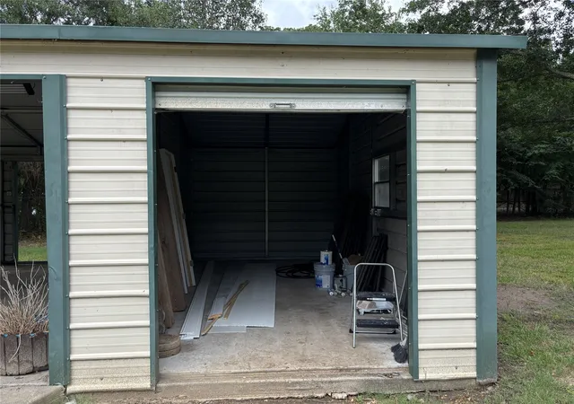 Photo 3 of Single family home for sale at 10302 County Road 3705, Quinlan, TX 75474 | MLS# 21302627 | Listing updated on 2026-09-04