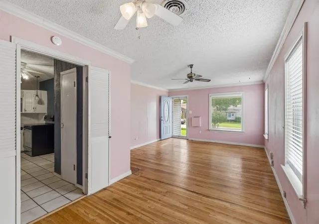 Photo 2 of Single family home for sale at 311 W 7th St, Irving, TX 75060 | MLS# 21302586 | Listing updated on 2026-07-15
