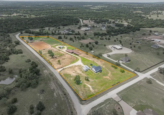 Photo 1 of Single family home for sale at 930 County Road 161 Road, Stephenville, TX 76401 | MLS# 21302657 | Listing updated on 2026-08-22
