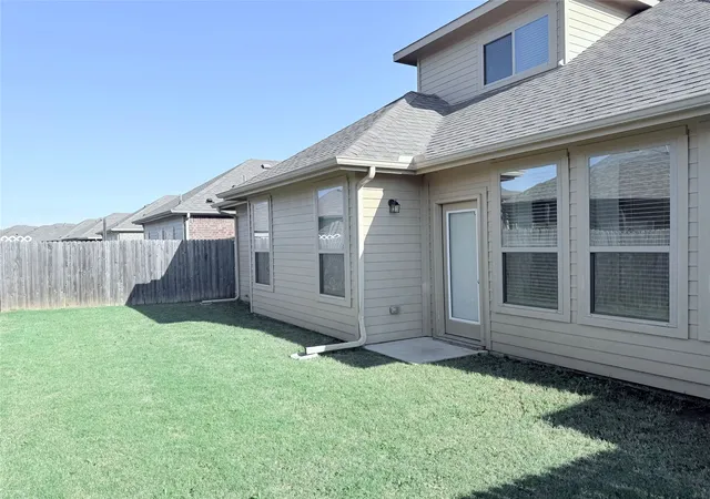 18th image of 612 Redwood Dr, Greenville, TX 75402 | MLS# 21300035