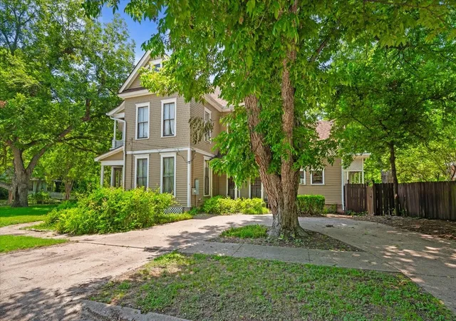 Photo 3 of Single family home for sale at 200 S Hawkins St, Waxahachie, TX 75165 | MLS# 21302864 | Listing updated on 2026-09-18