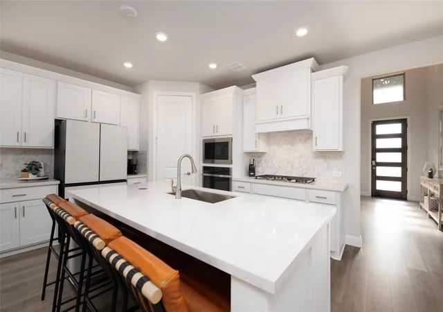 Photo 4 of Single family home for sale at 2421 Rosewood Wy, Argyle, TX 76226 | MLS# 21302775 | Listing updated on 2026-08-22
