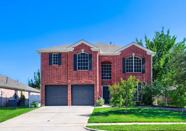 Photo 2 of Single family home for sale at 2412 Loon Lake Rd, Denton, TX 76210 | MLS# 21293474 | Listing updated on 2026-10-06