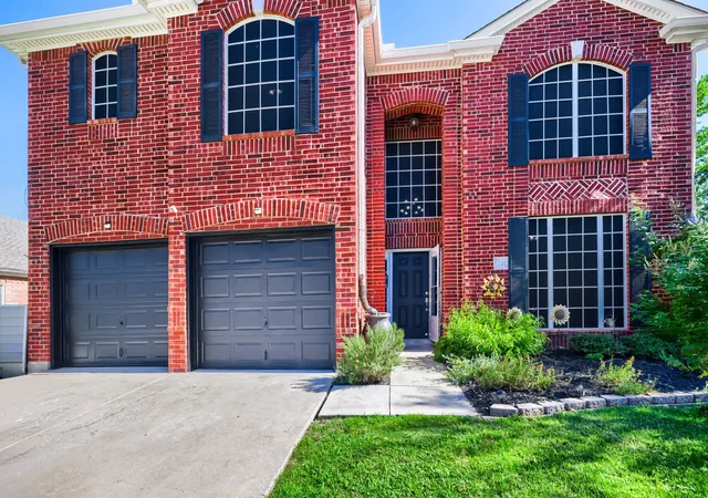 Photo 3 of Single family home for sale at 2412 Loon Lake Rd, Denton, TX 76210 | MLS# 21293474 | Listing updated on 2026-10-06