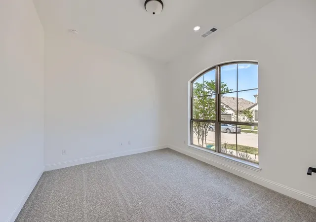 Photo 3 of Single family home for sale at 620 Florence Trl, Little Elm, TX 76227 | MLS# 21302939 | Listing updated on 2026-08-24