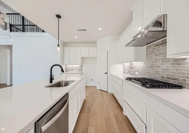 Photo 3 of Single family home for sale at 620 Florence Trl, Little Elm, TX 76227 | MLS# 21302939 | Listing updated on 2026-08-24