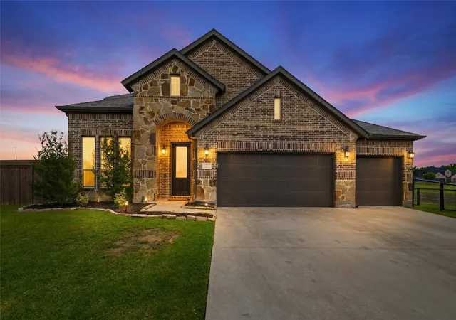 Homes for sale in Blue Ridge, TX | 1215 The Trails Dr, Blue Ridge, TX 75424 | MLS# 21291461