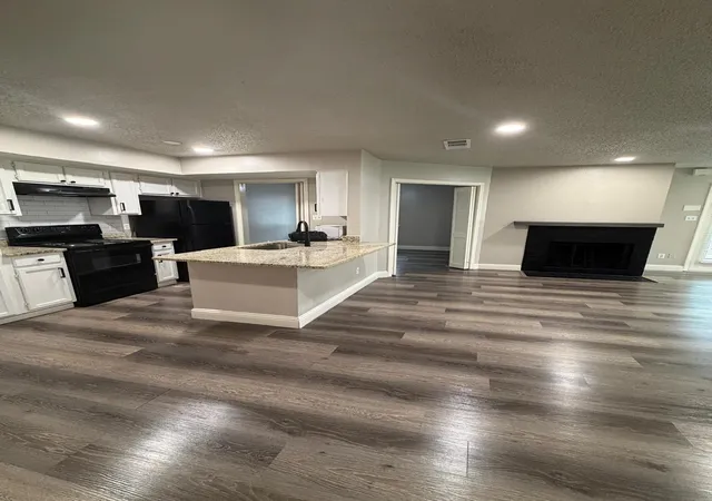 Photo 1 of Townhouse for sale at 2304 Balsam Dr #E107, Arlington, TX 76006 | MLS# 21300283 | Listing updated on 2026-08-22
