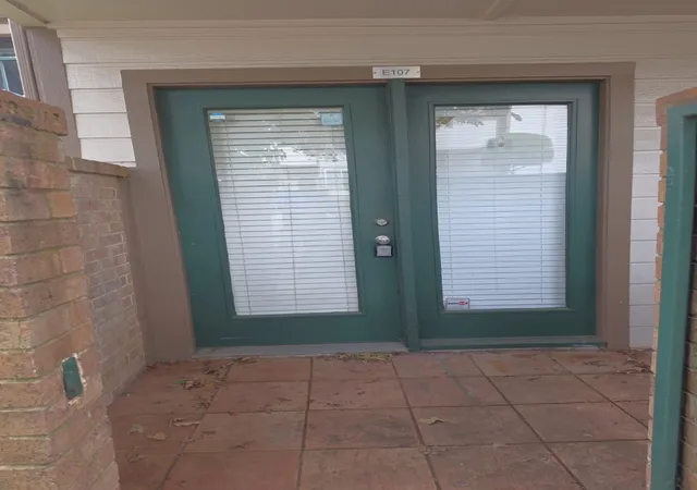 Photo 2 of Townhouse for sale at 2304 Balsam Dr #E107, Arlington, TX 76006 | MLS# 21300283 | Listing updated on 2026-08-22
