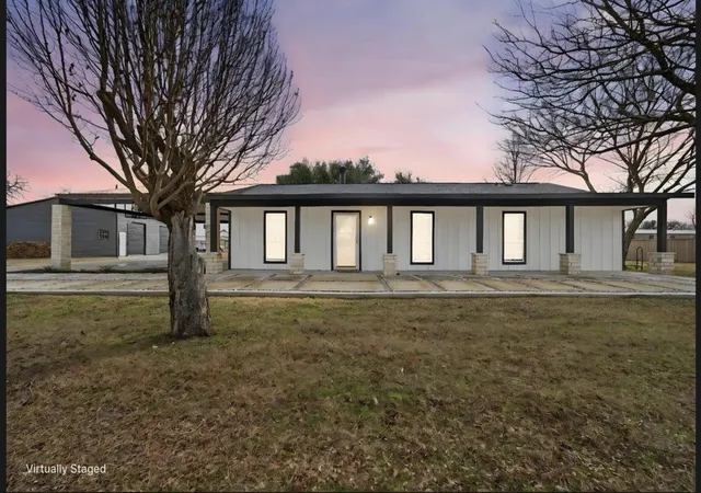Photo 3 of Single family home for sale at 11474 Fm 3094, Scurry, TX 75158 | MLS# 21301822 | Listing updated on 2026-09-05