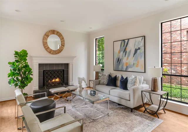 Photo 3 of Sale Pending at 3607 Asbury St, Dallas, TX 75205 | MLS# 21300192 | Listing updated on 2026-07-20