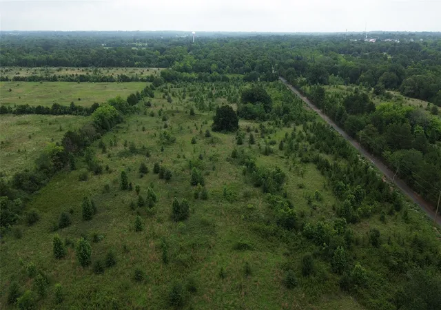 Photo 1 of Land for sale at Tbd Cr 2805, Mineola, TX 75773 | MLS# 21302561 | Listing updated on 2026-08-03