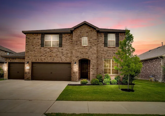 Homes for sale in Haslet, TX | 14124 Cassiopeia Dr, Haslet, TX 76052 | MLS# 21302527