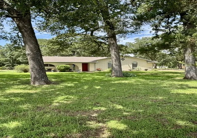 Photo 3 of Single family home for sale at 3912 Fm 2324, Emory, TX 75440 | MLS# 21301757 | Listing updated on 2026-10-06