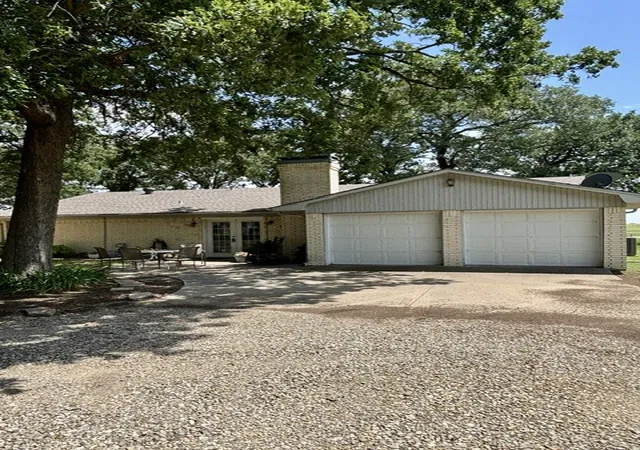 Photo 4 of Single family home for sale at 3912 Fm 2324, Emory, TX 75440 | MLS# 21301757 | Listing updated on 2026-10-06