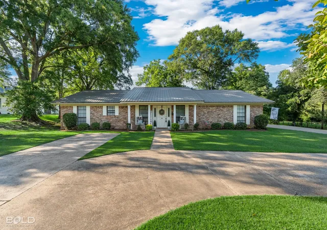 2nd image of 202 Butler St, Springhill, LA 71075 | MLS# 21303076